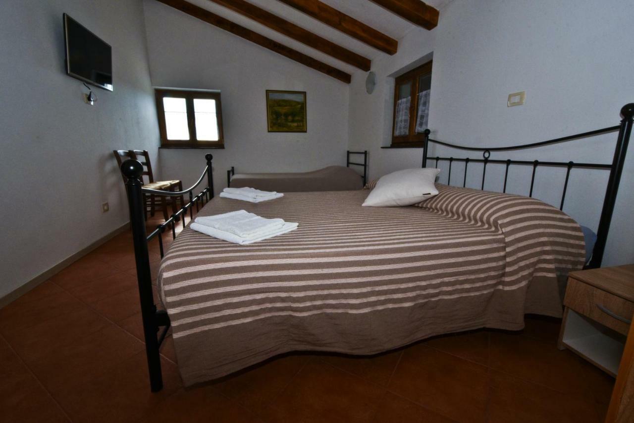 Rooms Agroturizam Romano Buje Kültér fotó